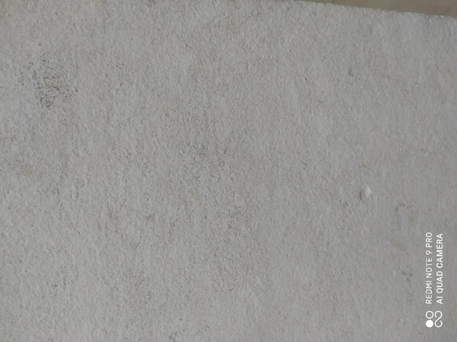 Marmo Crema Perla Bocciardato